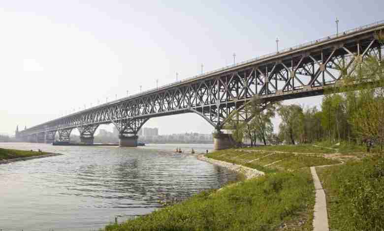 Heftig: man redt meer dan 300 suïcidale mensen van brug