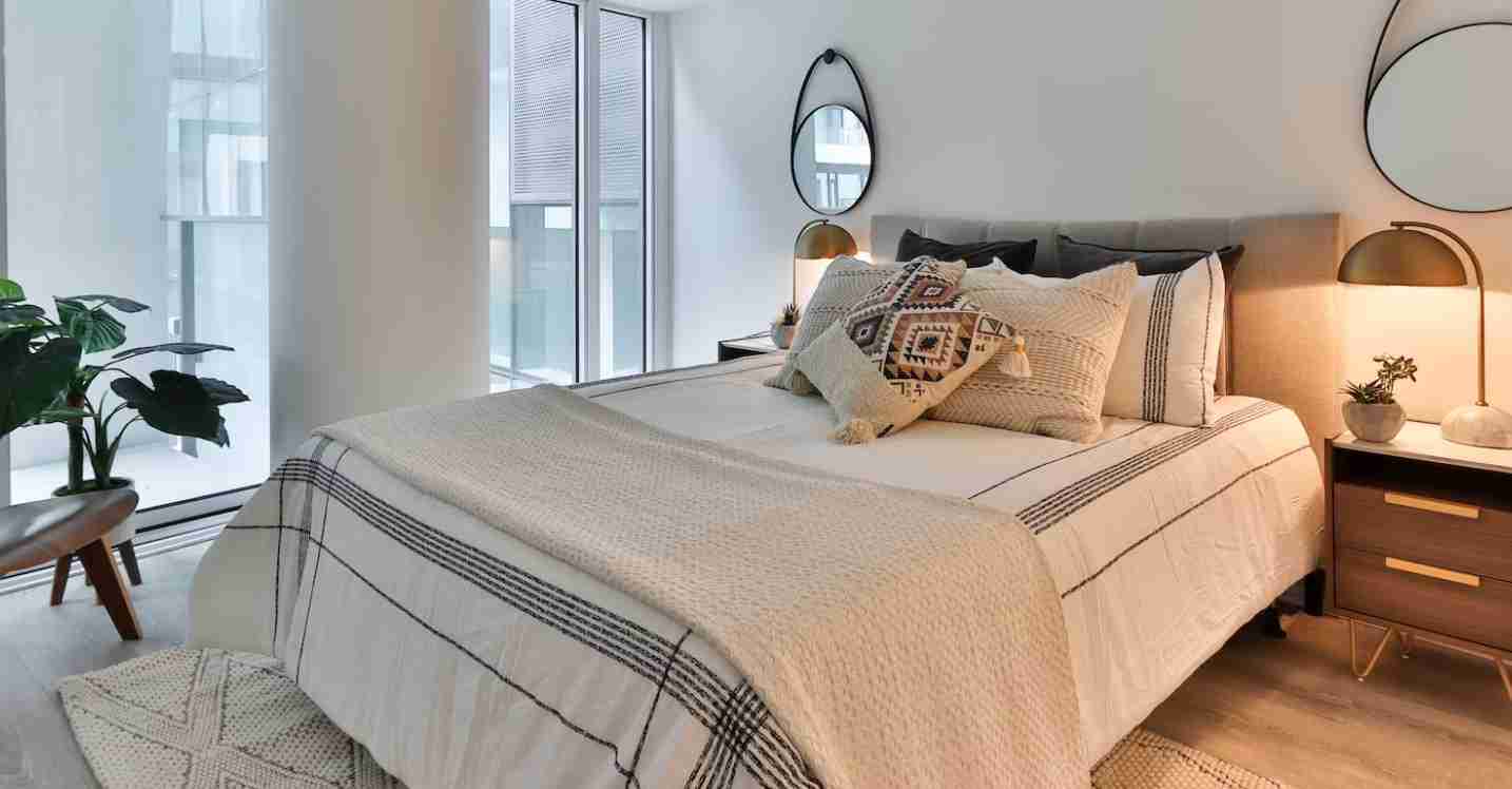 boxspring-180-witte-slaapkamer