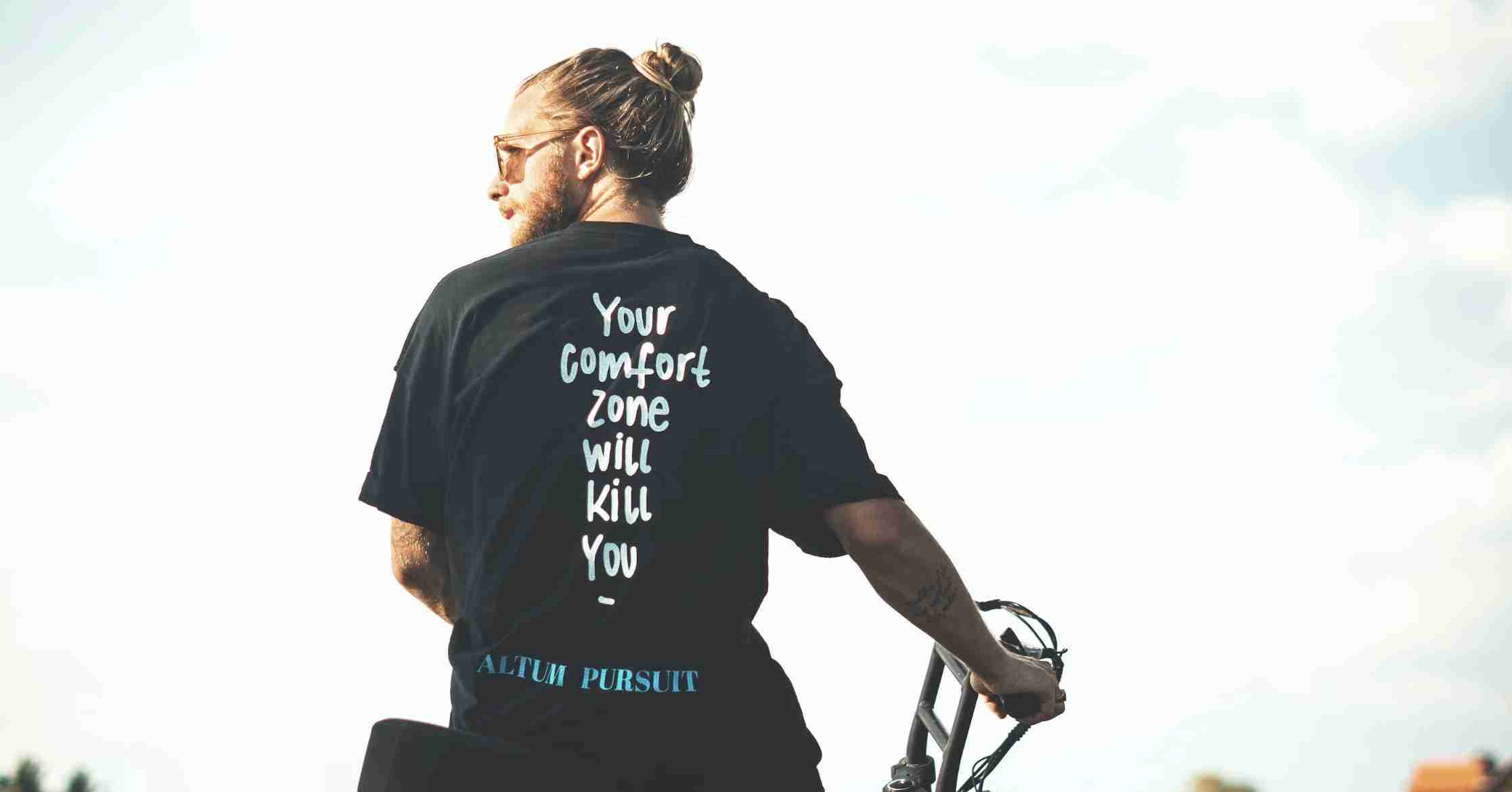 your-comfortzone-will-kill-you-tshirt-zwart-heren