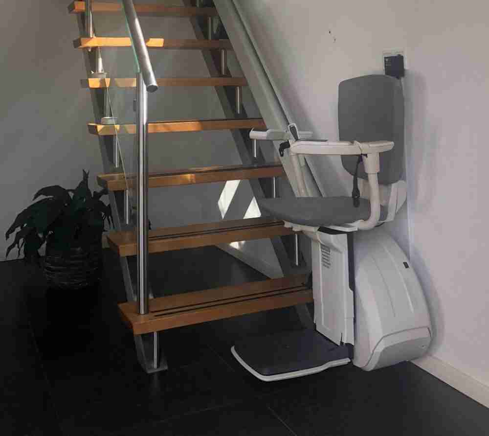 rechte-traplift-moderne-open-trap-1000x891