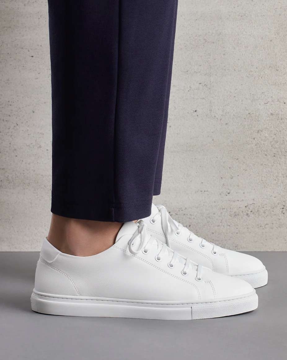 nette witte sneakers